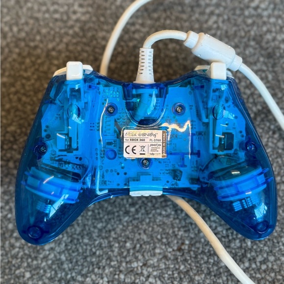 Rock & Candy Transparent Blue Xbox 360 Controller - Picture 2 of 3
